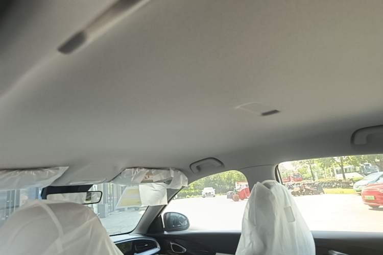 Used Geely Galaxy Geome 2026 Model 310km Youth Edition Headliner