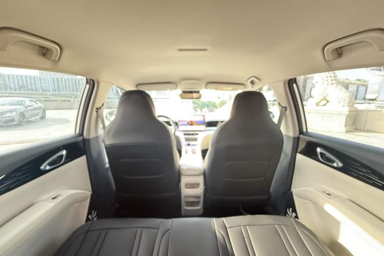Used Geely Galaxy Geome 2026 Model 410km Freedom Edition Headliner