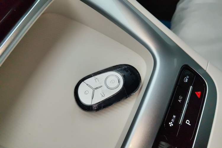 Used Geely Galaxy Geome 2026 Model 310km Youth Edition Interior 1
