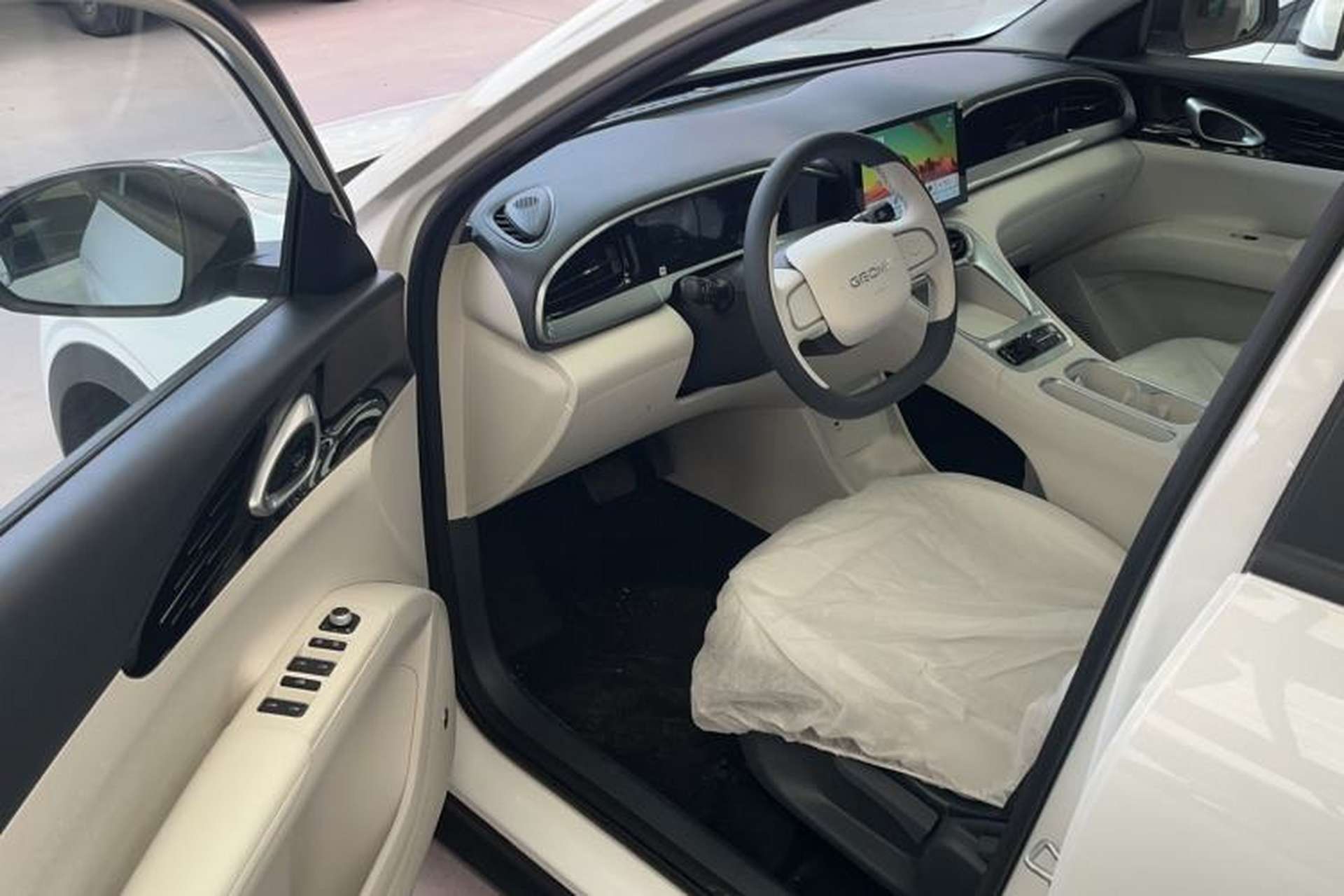Used Geely Galaxy Geome 2026 Model 310km Youth Edition Interior 1