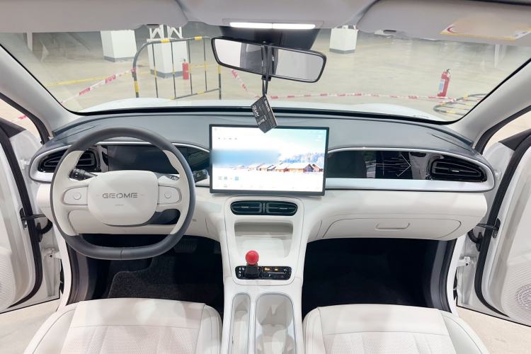Used Geely Galaxy Geome 2026 Model 310km Dream Edition Interior 3