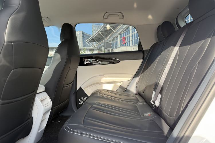 Used Geely Galaxy Geome 2026 Model 410km Freedom Edition Interior 9