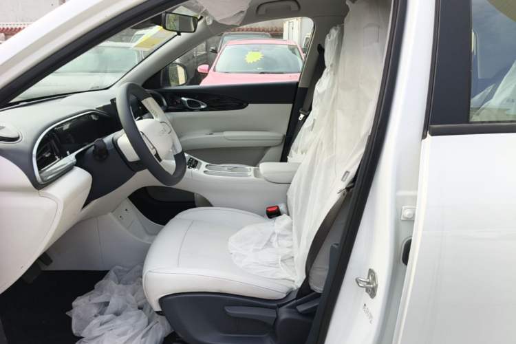 Used Geely Galaxy Geome 2026 Model 310km Youth Edition Left Front Seat