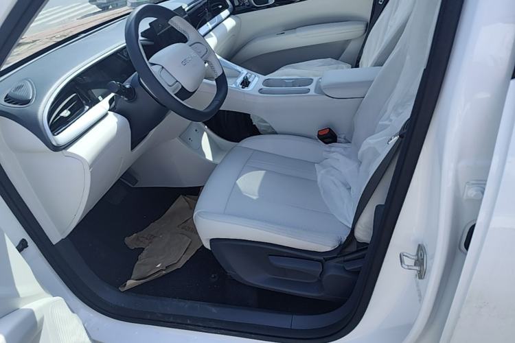 Used Geely Galaxy Geome 2026 Model 310km Youth Edition Left Front Seat