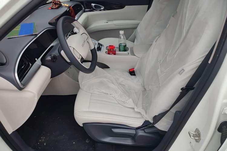 Used Geely Galaxy Geome 2026 Model 310km Youth Edition Left Front Seat