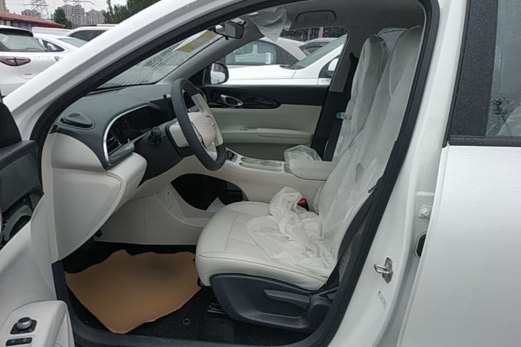 Used Geely Galaxy Geome 2026 Model 310km Youth Edition Left Front Seat