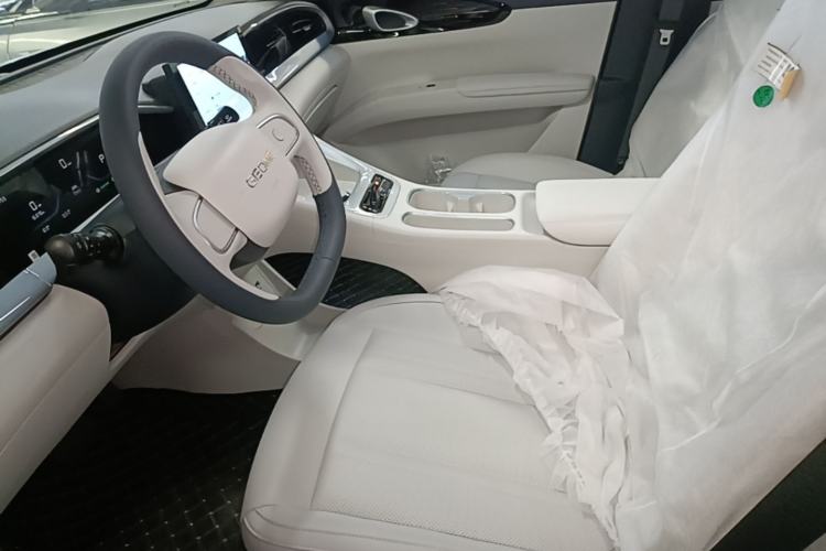 Used Geely Galaxy Geome 2026 Model 310km Youth Edition Left Front Seat