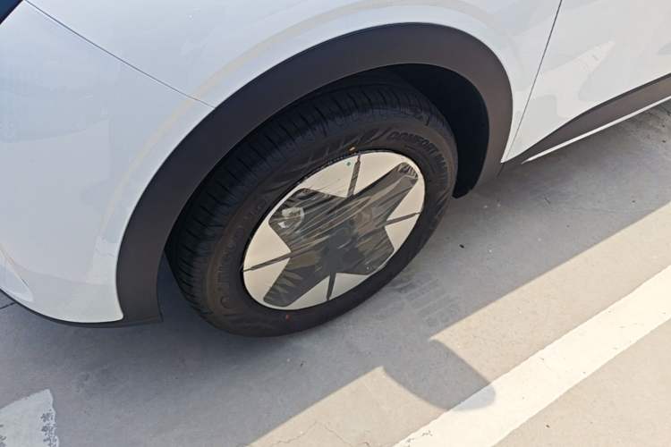 Used Geely Galaxy Geome 2026 310km Wind-Riding Edition Left Front Wheel Hub