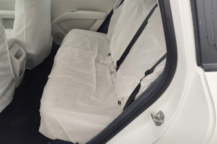 Used Geely Galaxy Geome 2026 Model 310km Youth Edition Left Rear Seat