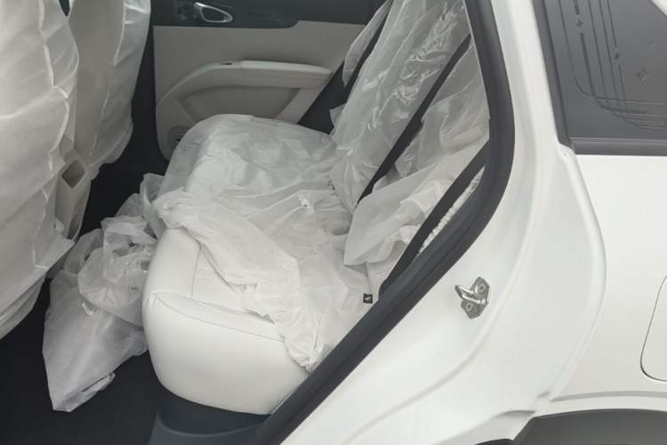Used Geely Galaxy Geome 2026 Model 310km Youth Edition Left Rear Seat