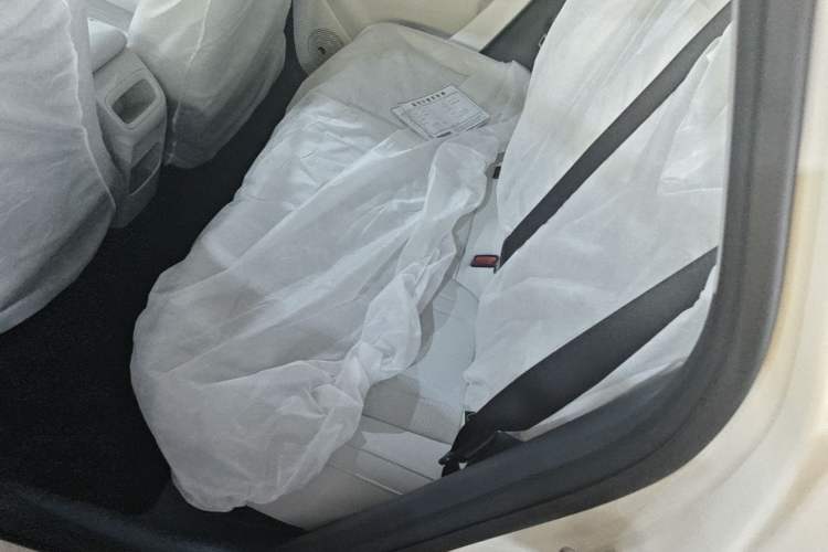 Used Geely Galaxy Geome 2026 Model 410km Carefree Edition Left Rear Seat
