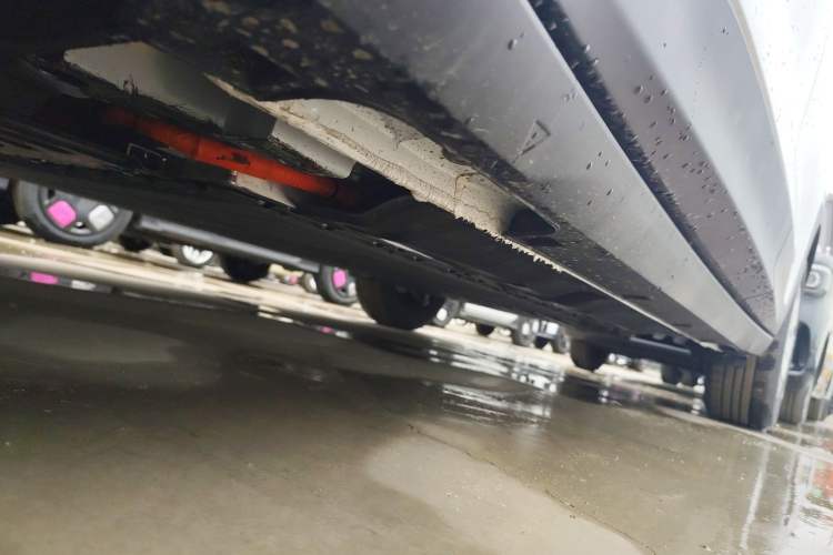 Used Geely Galaxy Geome 2026 Model 310km Youth Edition Left Side Sill