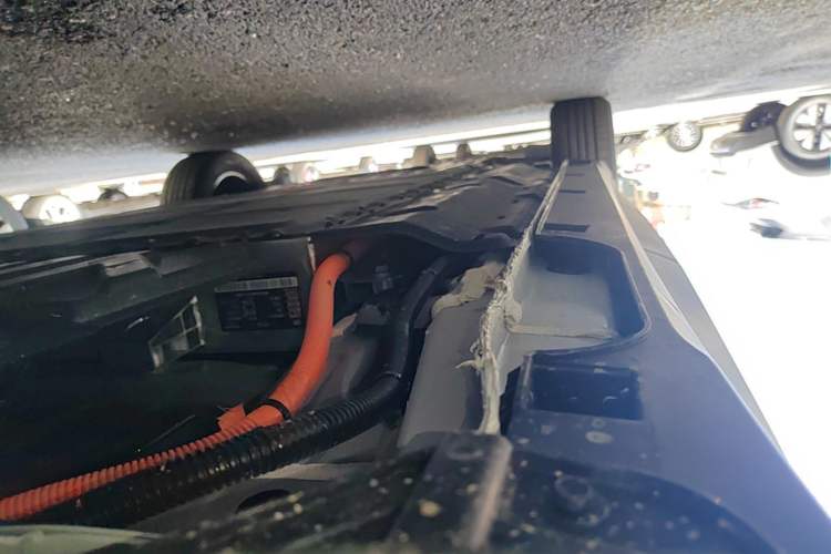 Used Geely Galaxy Geome 2026 Model 310km Youth Edition Left Side Sill
