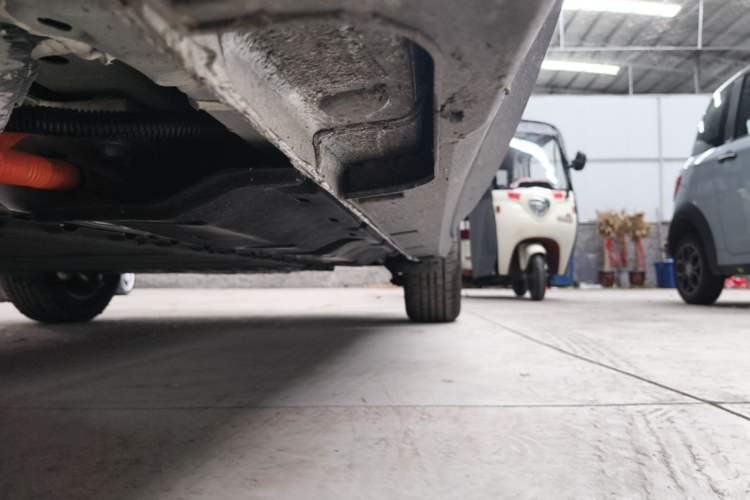 Used Geely Galaxy Geome 2026 Model 310km Youth Edition Left Side Sill