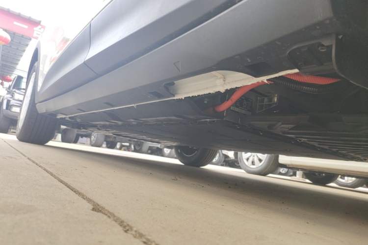 Used Geely Galaxy Geome 2026 Model 310km Youth Edition Left Side Sill