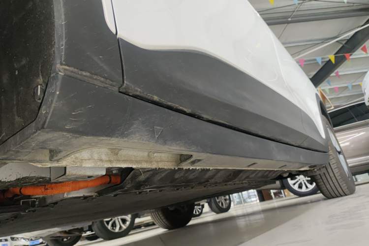 Used Geely Galaxy Geome 2026 Model 310km Youth Edition Left Side Sill
