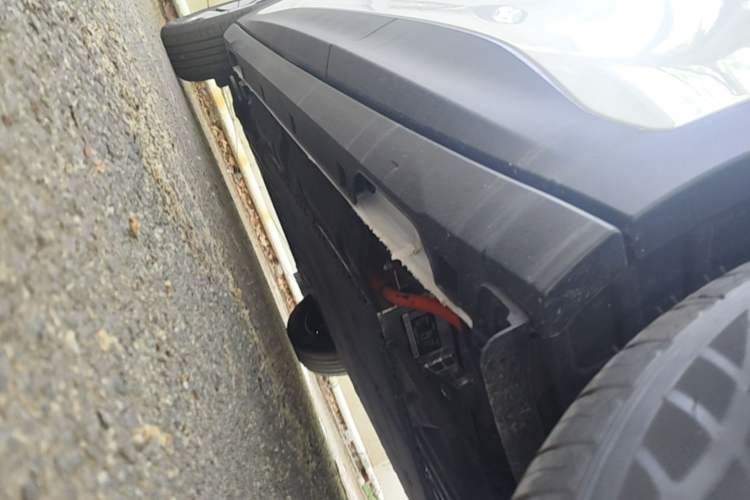 Used Geely Galaxy Geome 2026 Model 310km Youth Edition Left Side Sill