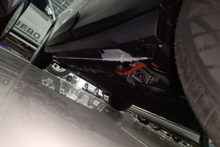 Used Geely Galaxy Geome 2026 Model 310km Youth Edition Left Side Sill