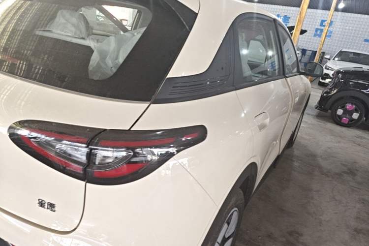 Used Geely Galaxy Geome 2026 Model 410km Carefree Edition Right Rear Taillight