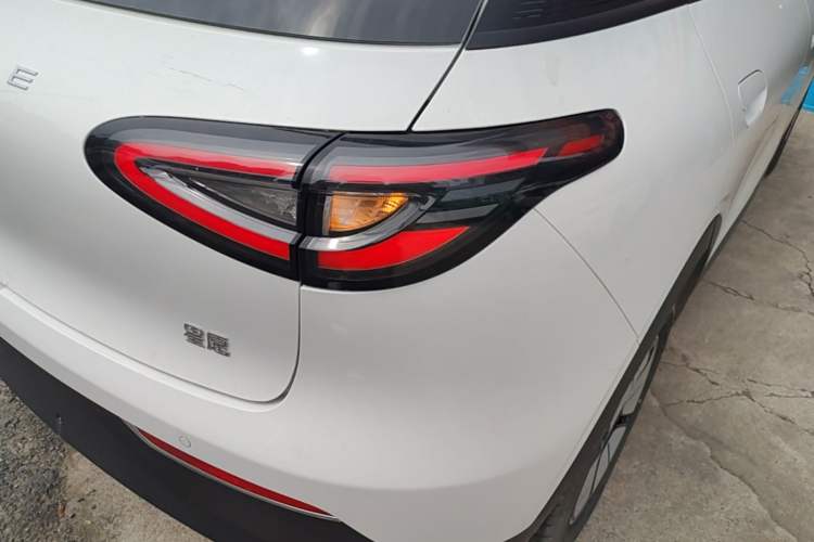 Used Geely Galaxy Geome 2026 Model 310km Youth Edition Right Rear Taillight