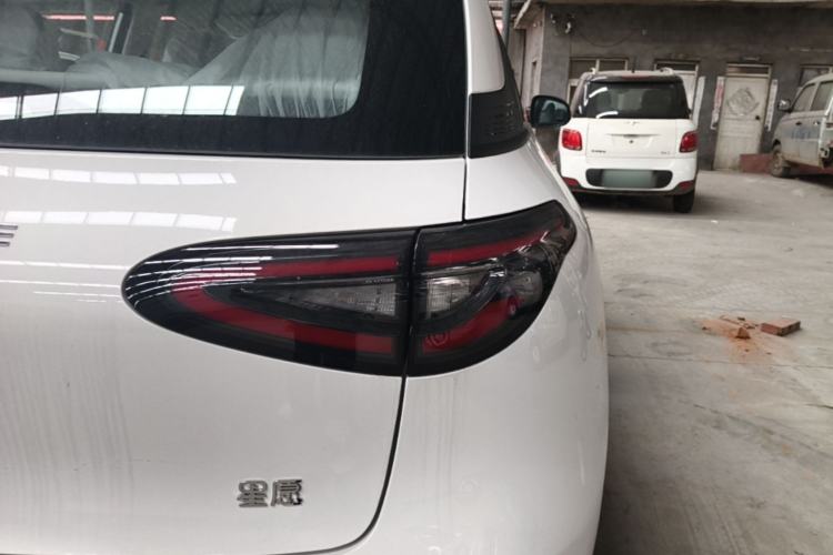 Used Geely Galaxy Geome 2026 Model 310km Youth Edition Right Rear Taillight