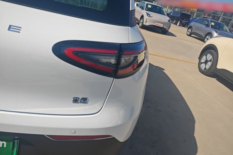 Used Geely Galaxy Geome 2026 Model 310km Youth Edition Right Rear Taillight