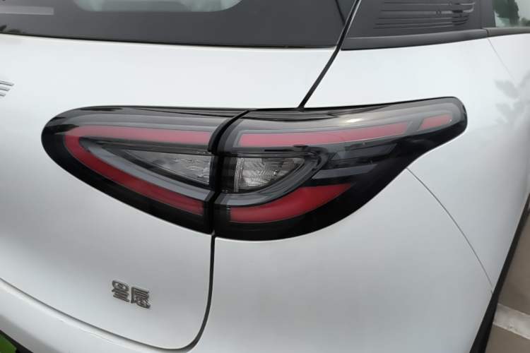 Used Geely Galaxy Geome 2026 Model 410km Freedom Edition Right Rear Taillight