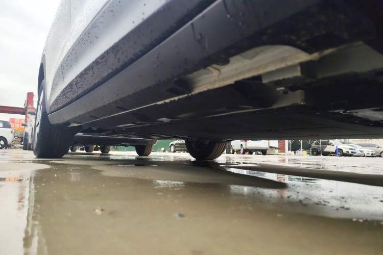 Used Geely Galaxy Geome 2026 Model 310km Youth Edition Right Side Sill