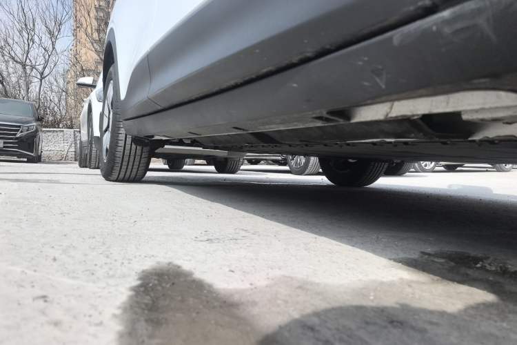 Used Geely Galaxy Geome 2026 Model 310km Youth Edition Right Side Sill