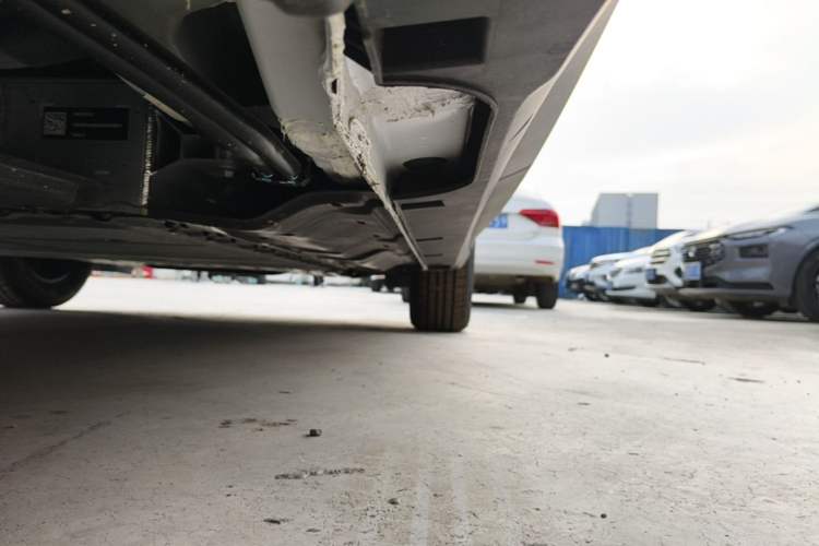 Used Geely Galaxy Geome 2026 Model 310km Youth Edition Right Side Sill