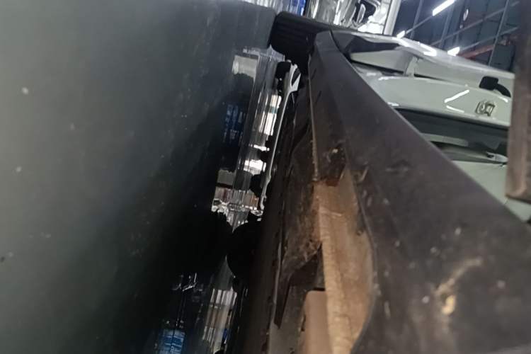 Used Geely Galaxy Geome 2026 Model 310km Youth Edition Right Side Sill