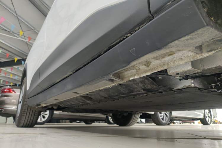 Used Geely Galaxy Geome 2026 Model 310km Youth Edition Right Side Sill