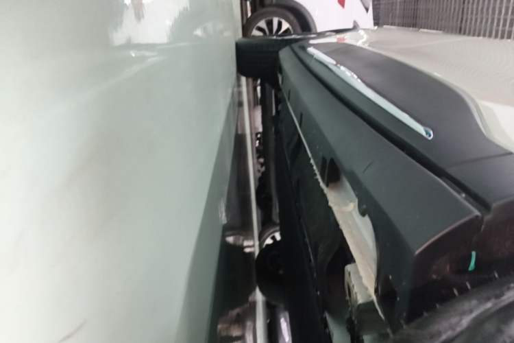 Used Geely Galaxy Geome 2026 480km Exploration Edition Right Side Sill