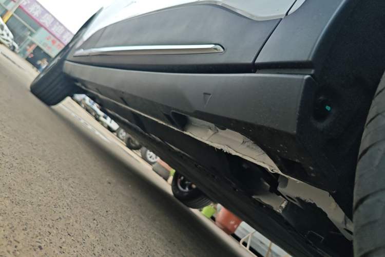 Used Geely Galaxy Geome 2026 410km Wind-Riding Edition Right Side Sill