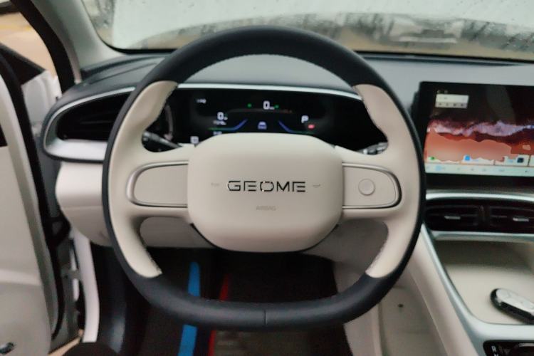Used Geely Galaxy Geome 2026 Model 310km Youth Edition Steering Wheel