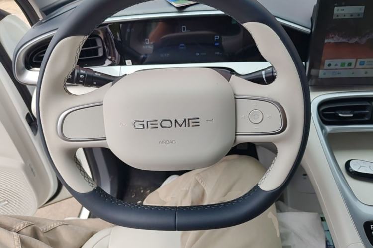 Used Geely Galaxy Geome 2026 Model 310km Youth Edition Steering Wheel
