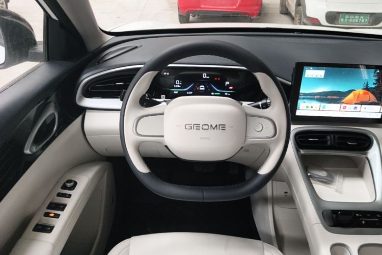 Used Geely Galaxy Geome 2026 Model 310km Youth Edition Steering Wheel