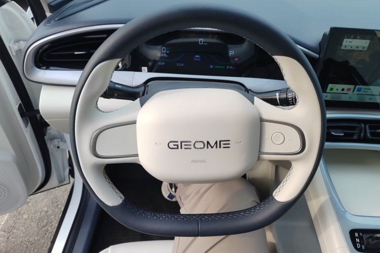 Used Geely Galaxy Geome 2026 Model 310km Youth Edition Steering Wheel