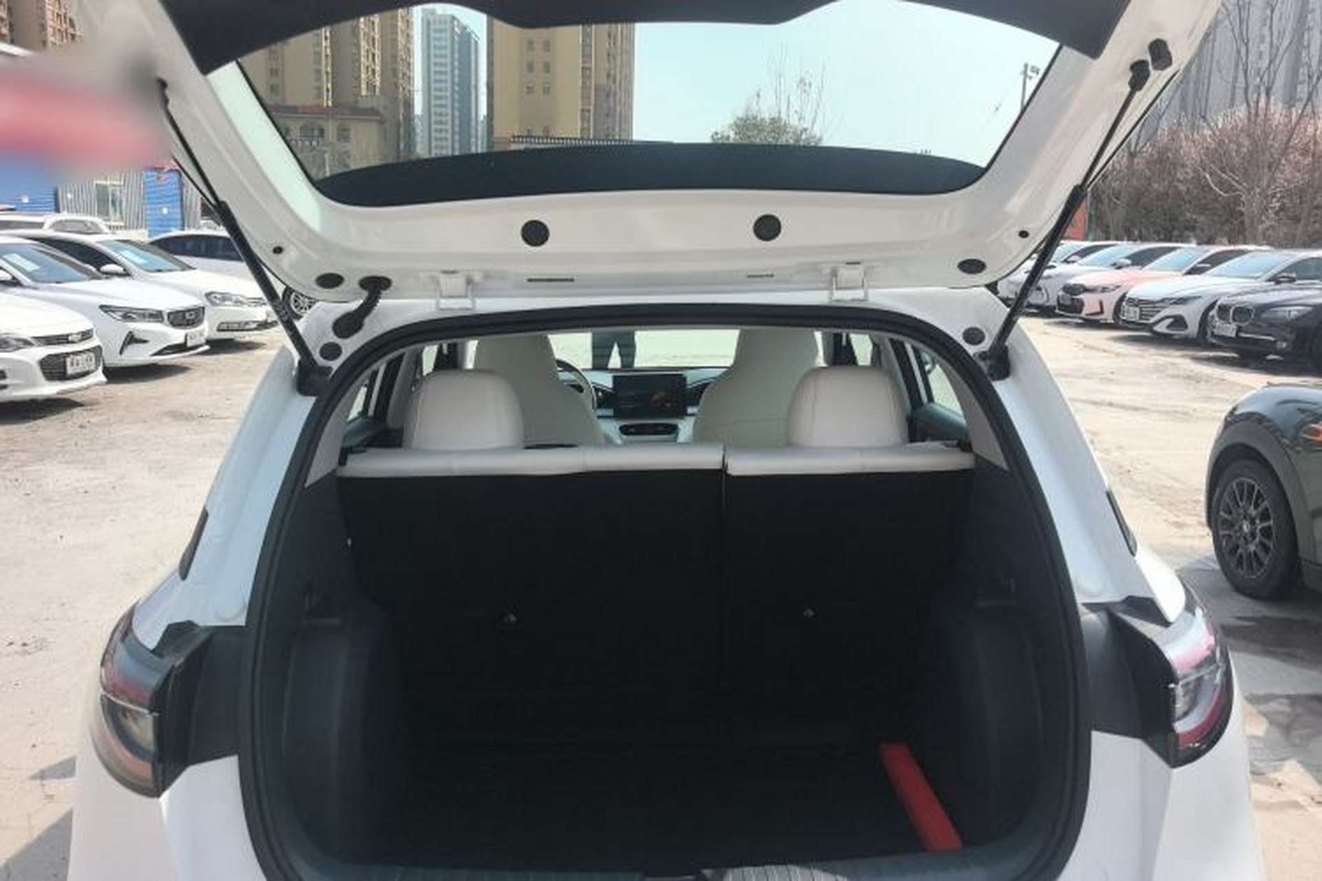 Used Geely Galaxy Geome 2026 Model 310km Youth Edition Trunk