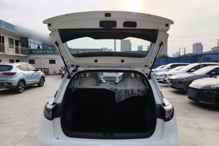 Used Geely Galaxy Geome 2026 Model 310km Youth Edition Trunk