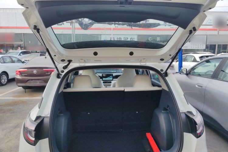 Used Geely Galaxy Geome 2026 Model 310km Youth Edition Trunk
