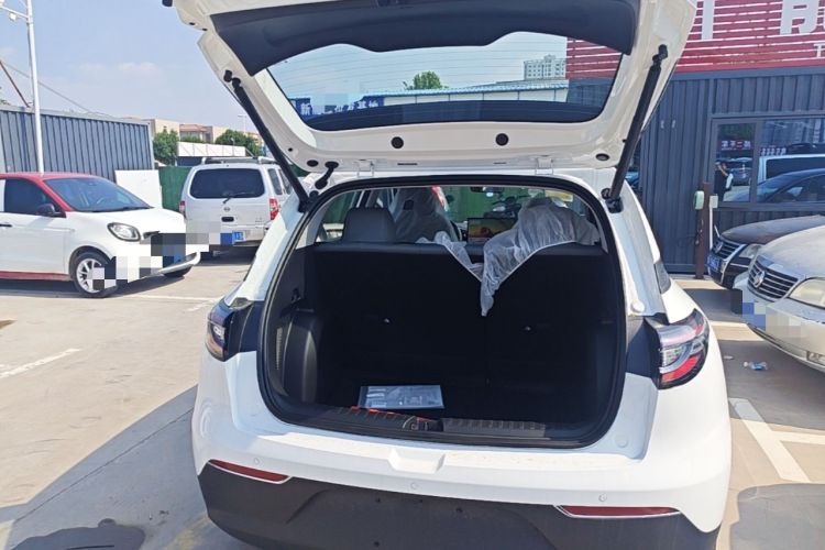 Used Geely Galaxy Geome 2026 310km Wind-Riding Edition Trunk
