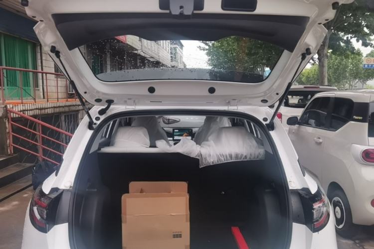 Used Geely Galaxy Geome 2026 Model 310km Youth Edition Trunk