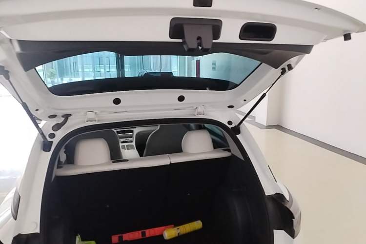 Used Geely Galaxy Geome 2026 Model 310km Youth Edition Trunk