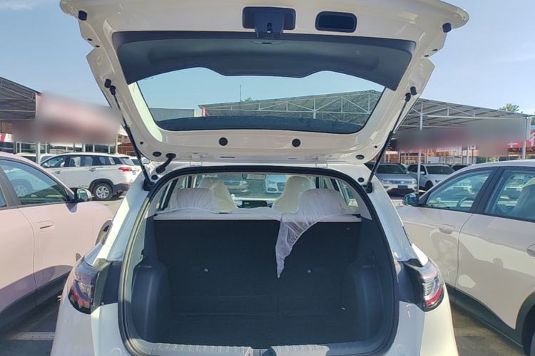 Used Geely Galaxy Geome 2026 Model 310km Youth Edition Trunk