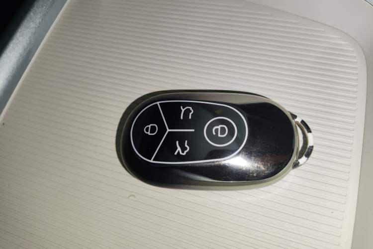 Used Geely Galaxy Geome 2026 Model 310km Youth Edition Vehicle Key