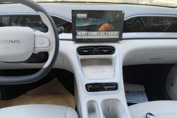 Used Geely Galaxy Geome 2026 Model 310km Youth Edition Audio And AC Panel