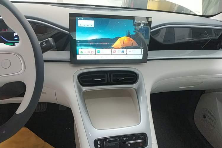Used Geely Galaxy Geome 2026 Model 310km Youth Edition Audio And AC Panel