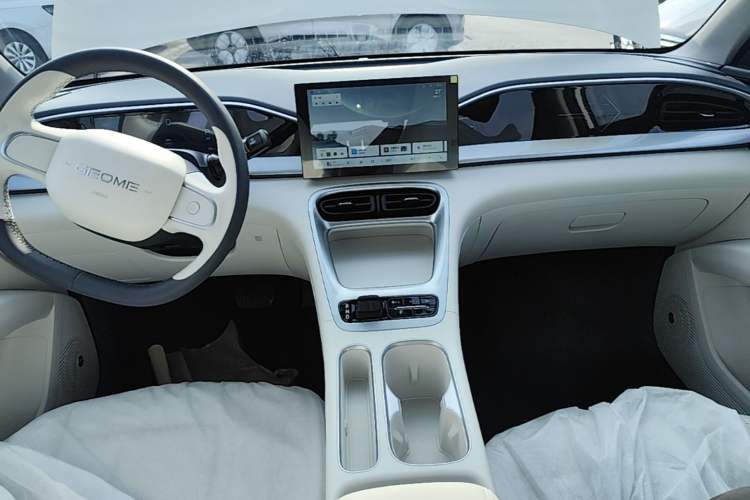 Used Geely Galaxy Geome 2026 Model 310km Youth Edition Audio And AC Panel
