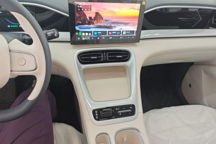 Used Geely Galaxy Geome 2026 Model 310km Youth Edition Audio And AC Panel